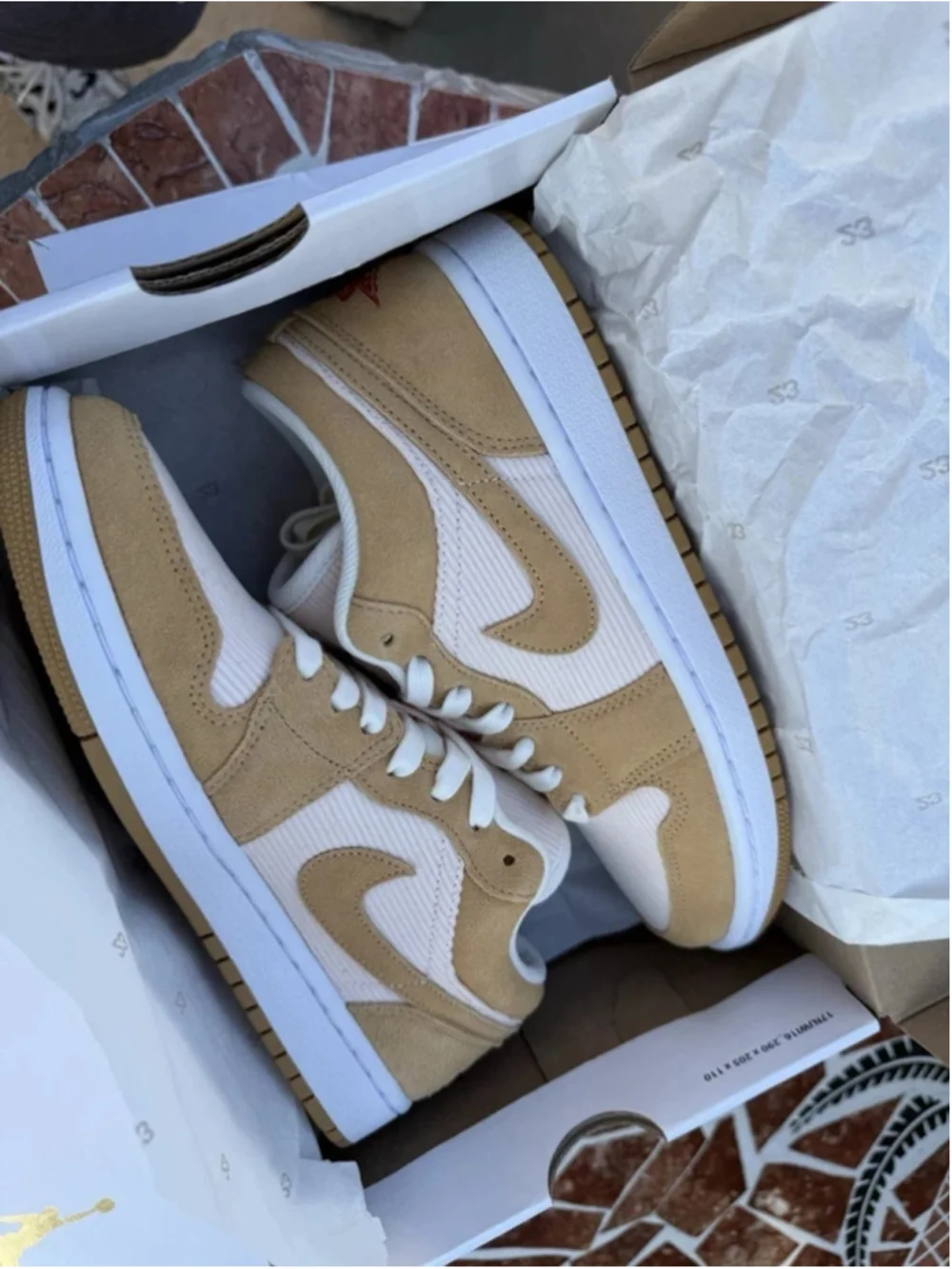 Air Jordan 1- Corduroy DH7820700